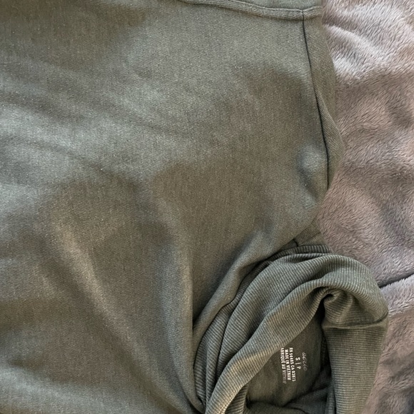 Aerie Green Hoodie Sweatshirt - Picture 2 of 2
